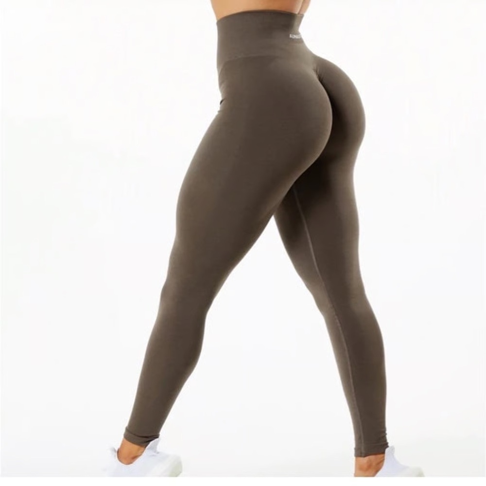 Alphalete mocha leggings